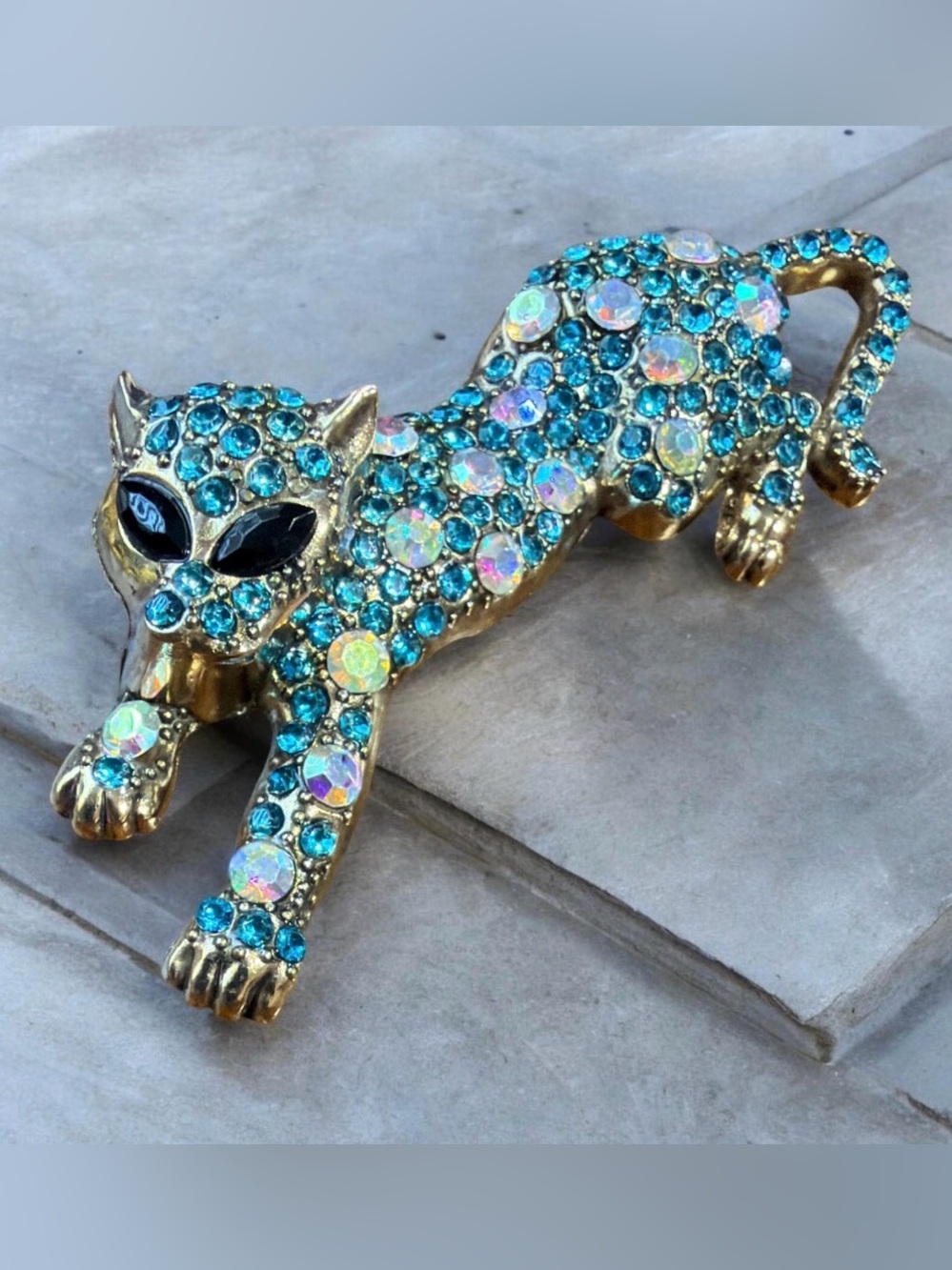 Leopard Brooch Blue Crystal Pin Rhinestone Cheetah Panthers Badge NEW